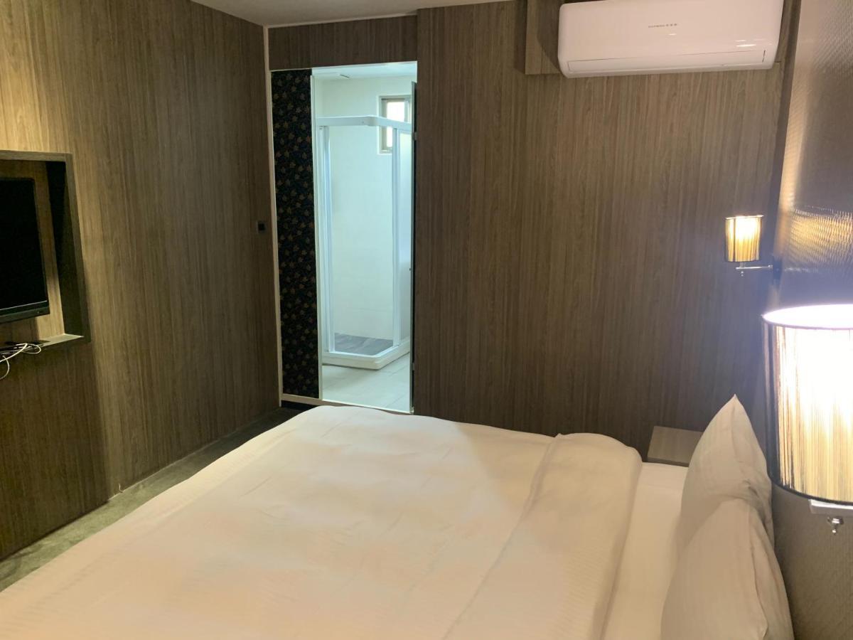 唯樂米窩 We Love me world Inn 臺北 外观 照片